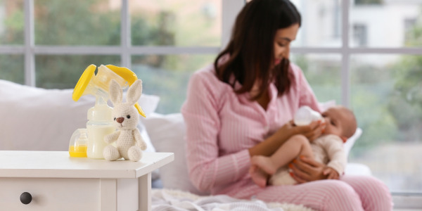 Laktator z pompką - co to jest?